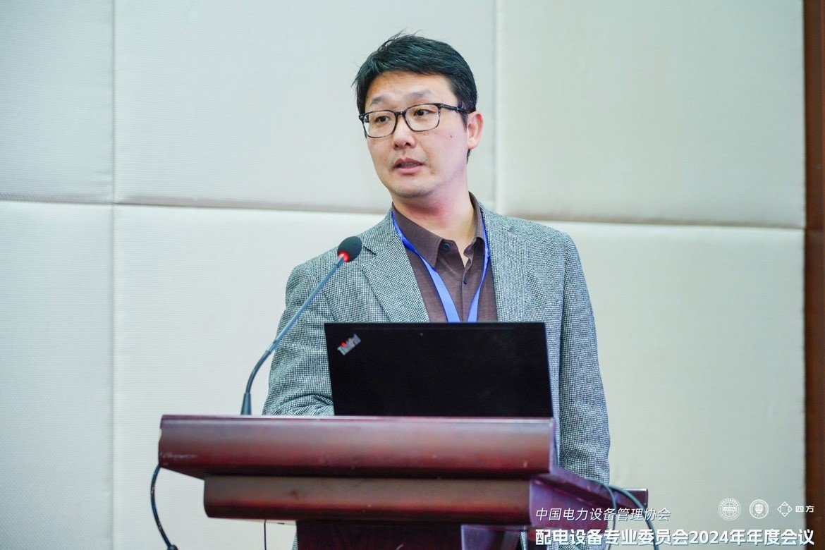 7763058b4e02438eabda3561b6161be5.jpg 7763058b4e02438eabda3561b6161be5.jpg